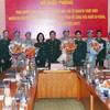 Генерал-полковник Хоанг Суан Тьиен и офицеры. Фото: ВИА