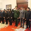 Почтение памяти Генерального секретаря ЦК КПВ Нгуен Фу Чонга в Посольстве Вьетнама в Китае.