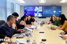 Рабочая встреча между Замминистра финансов Као Ань Туаном и корпорацией Intel. Фото: ВИА