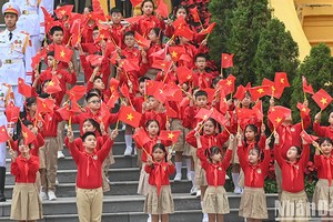 Церемония встречи Генерального секретаря ЦК КПК, Председателя Китая Си Цзиньпина в Ханое в декабре 2023 года. 
