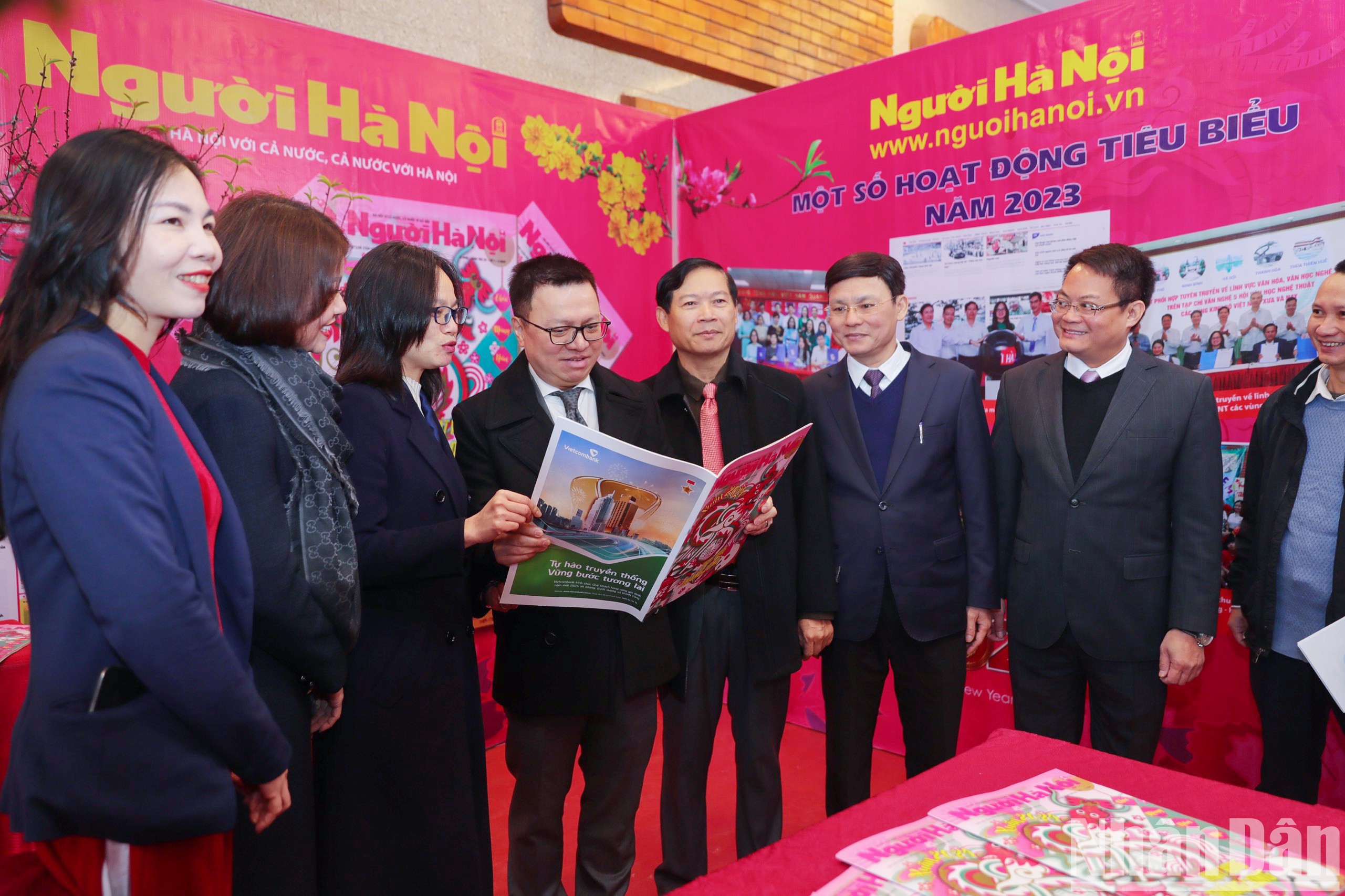 В Ханое открылся фестиваль весенних газет Жап Тхин – 2024 