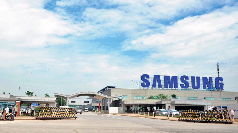 В третьем квартале 2023 года общая прибыль четырех заводов Samsung во Вьетнаме составила 1,89 млрд долларов США, что является самым высоким показателем с 2017 года. Фото: Чан Хай