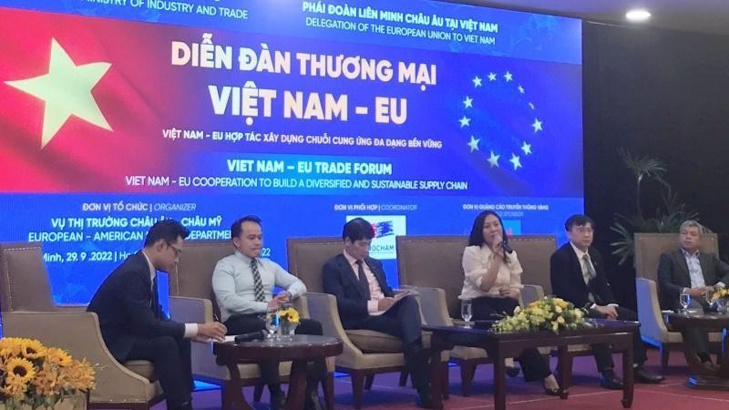 Участники форума «Вьетнам и ЕС сотрудничают для создания диверсифицированной и устойчивой цепочки поставок».