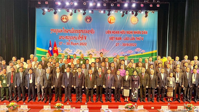 Руководители Партии и Государства и делегаты на церемонии открытия. Фото: daibieunhandan.vn