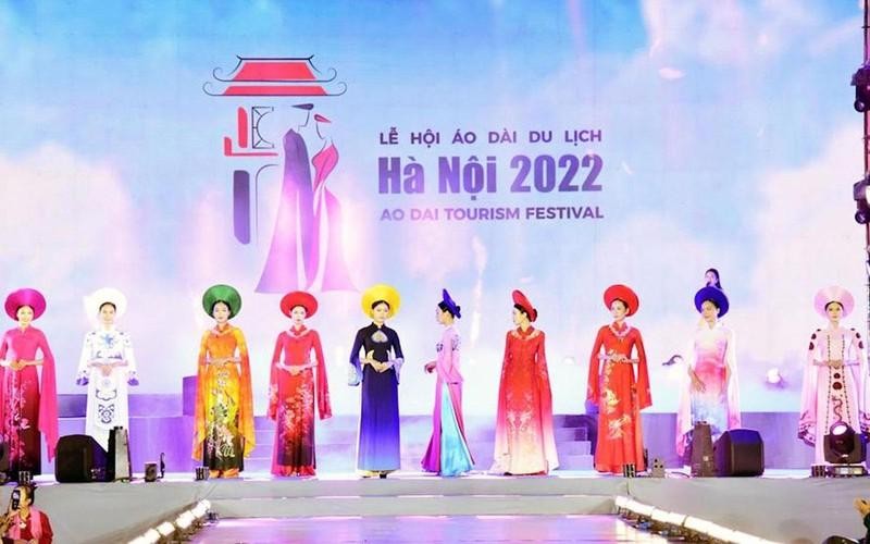 Фестиваль распространяет традиционные культурные ценности Ханоя и Вьетнама среди отечественных и международных друзей.