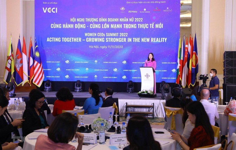 Вице-президент Во Тхи Ань Суан выступает на саммите с речью. Фото: ВИА