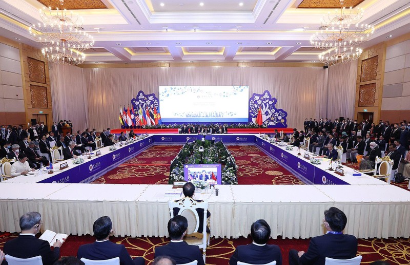 Общий вид 25-го саммита АСЕАН-Китай. Фото: baochinhphu.vn