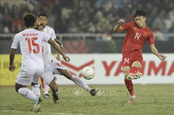 Вьетнамские футболисты одержали победу со счетом 3:0. Фото: ВИА