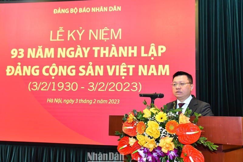 Товарищ Ле Куок Минь выступает с речью. Фото: Тхюи Нгуен