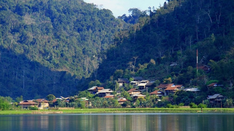Умиротворяющая горная красота селения Пакнгой. Фото: baodantoc.vn