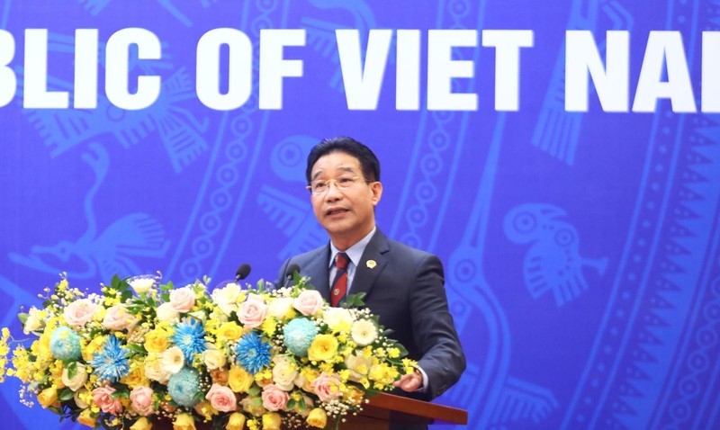 Зампредседателя Канцелярии Президента Фам Тхань Ха выступает на пресс-конференции. Фото: vpctn.gov.vn