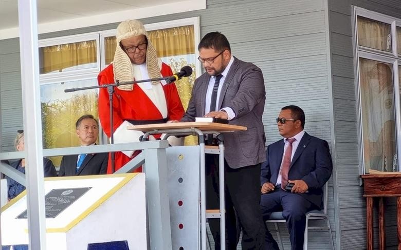 Церемония приведения к присяге Президента Науру Расса Джозефа Куна. Фото: abc.net.au