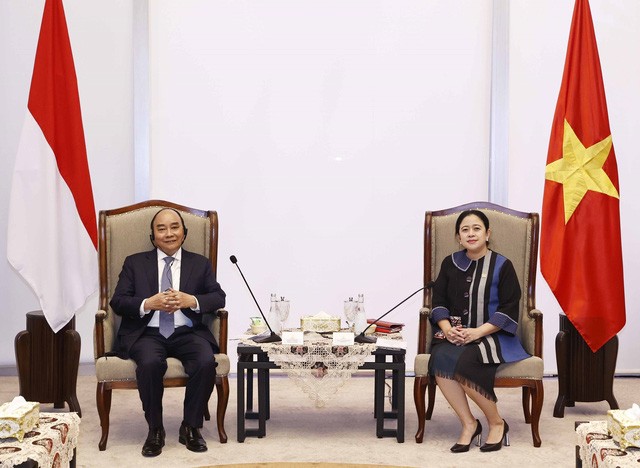 Президент Нгуен Суан Фук и Председатель Совета народных представителей Индонезии Пуан Махарани. Фото: ВИА