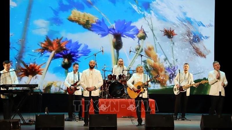 Дни культуры Беларуси во Вьетнаме открыл красочный концерт. Фото: ВИА