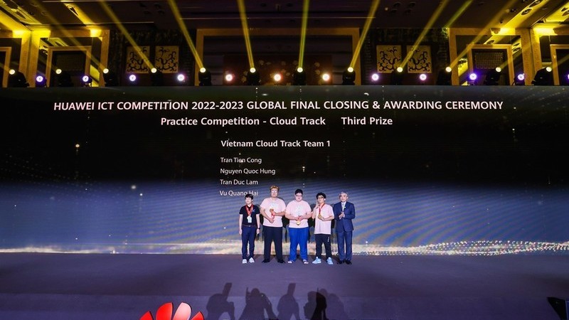 Вьетнамская команда заняла третье место в категории «Облако».