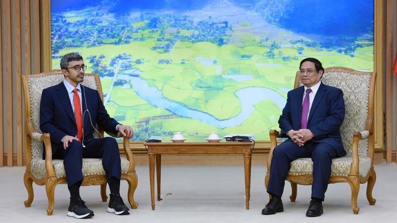 Премьер-министр Фам Минь Тьинь и Министр иностранных дел ОАЭ шейх Абдалла бен Заид Аль Нахайян. Фото: Чан Хай