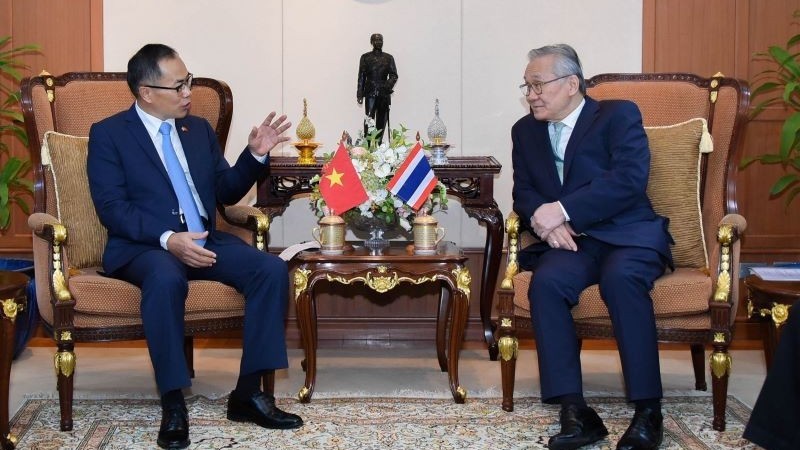 Посол Вьетнама в Таиланде Фан Тьи Тхань и Вице-премьер, Министр иностранных дел Таиланда Дон Праматвинай. Фото: Туан Ань