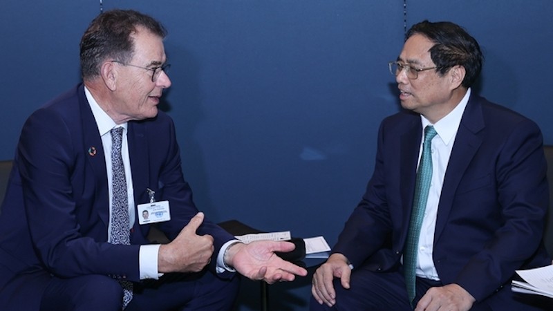 Премьер-министр Фам Минь Тьинь и Генеральный директор ЮНИДО. Фото: VGP