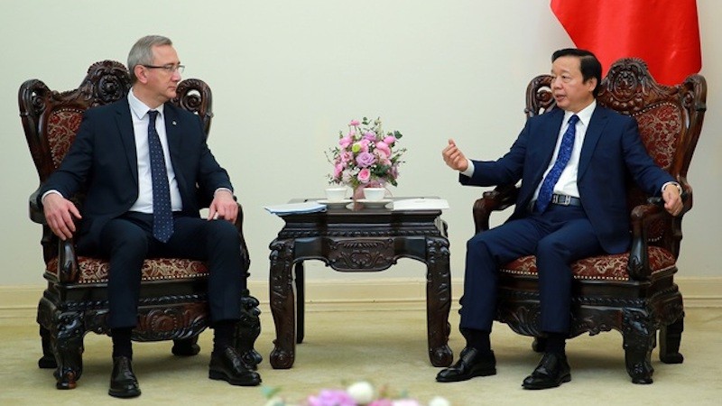 Вице-премьер Чан Хонг Ха и губернатор Калужской области Владислав Валерьевич Шапша. Фото: VGP