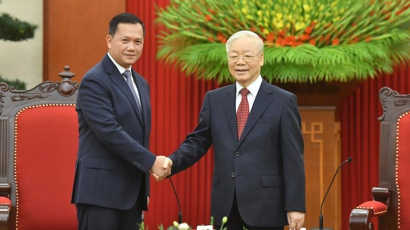 Генеральный секретарь ЦК КПВ Нгуен Фу Чонг и Премьер-министр, Заместитель председателя НПК Хун Манет. Фото: Данг Кхоа