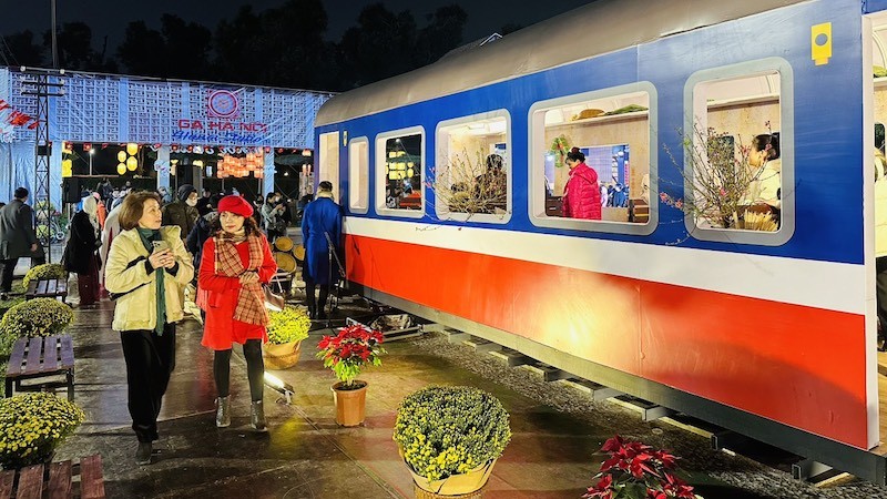 Воссоздано пространство Железнодорожного вокзала Ханоя.