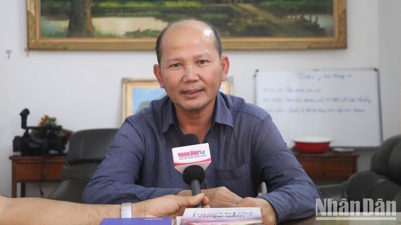 Исследователь Уч Леанг из Института международных отношений при Королевской академии Камбоджи.