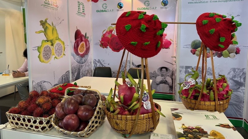 Вьетнамские фрукты представлены на международной выставке фруктов и овощей Fruit Logistica 2024 в Берлине. Фото: ВИА