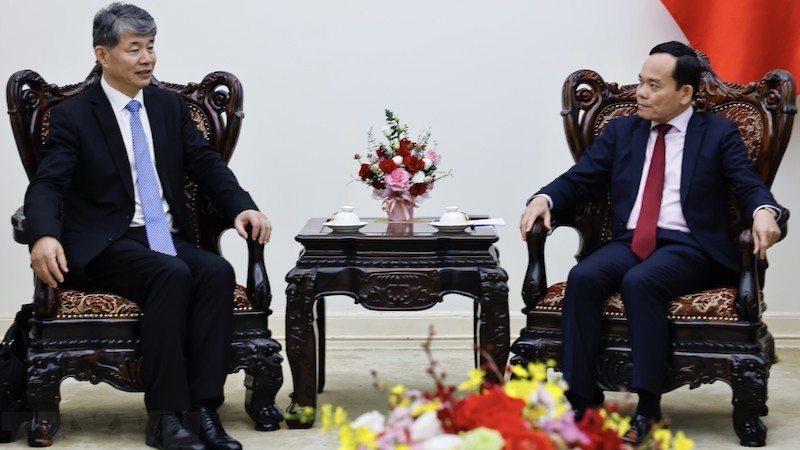 Вице-премьер Чан Лыу Куанг принял заместителя генерального директора МАГАТЭ Хуа Лю. Фото: ВИА