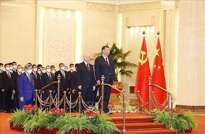 Церемония встречи Генерального секретаря ЦК КПВ Нгуен Фу Чонга в Доме народных собраний в Пекине. Фото: VNA