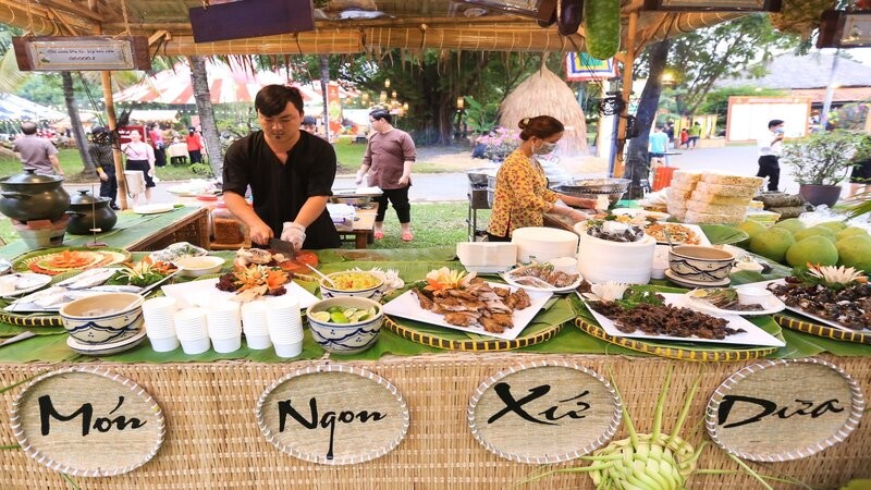 Наслаждение едой – туристическая тенденция, которую предпочитают туристы. Фото: doanhnghiephoinhap.vn