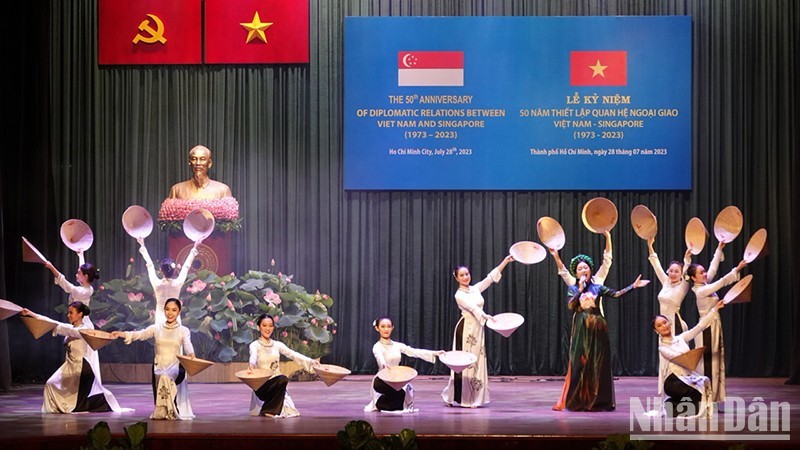 В 2023 году Вьетнам и Сингапур отмечают 50-ю годовщину установления дипломатических отношений.