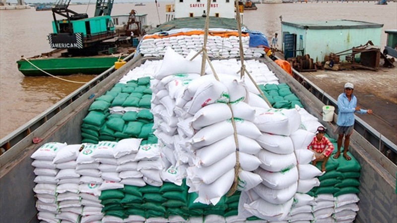 Рост мировых цен на рис в последние дни дает Вьетнаму возможность увеличить экспорт риса. 
