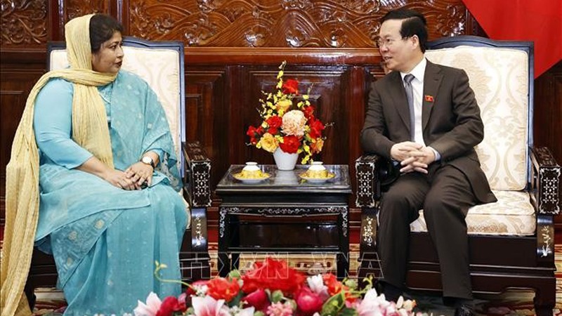Президент Во Ван Тхыонг принимает Посла Бангладеш во Вьетнаме Самину Наз. Фото: ВИА