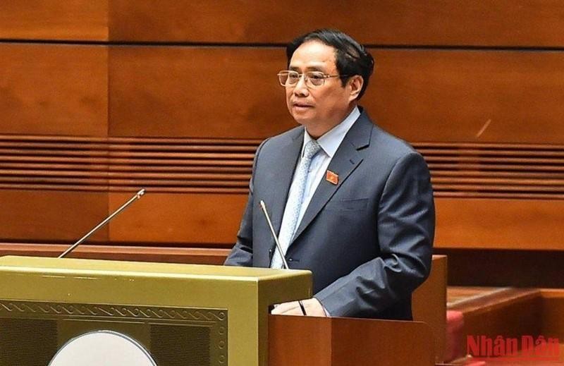Премьер-министр Фам Минь Тьинь выступает с речью. Фото: Тхюи Нгуен