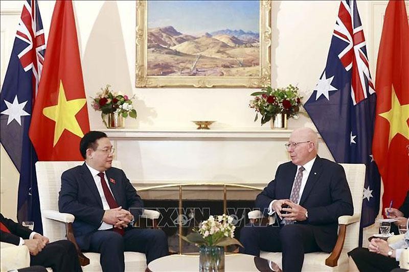 Председатель НС Вьетнама Выонг Динь Хюэ и Генерал-губернатор Австралии Дэвид Херли. Фото: ВИА
