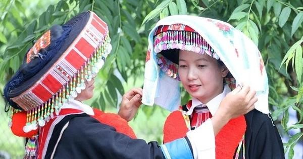 Лунгсланг – это деревня, в которой 100% жителей являются представителями народности Зао. Они имеют уникальные свадебные обычаи.