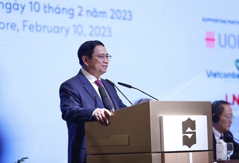Премьер-министр Фам Минь Тьинь выступает на форуме. Фото: ВИА
