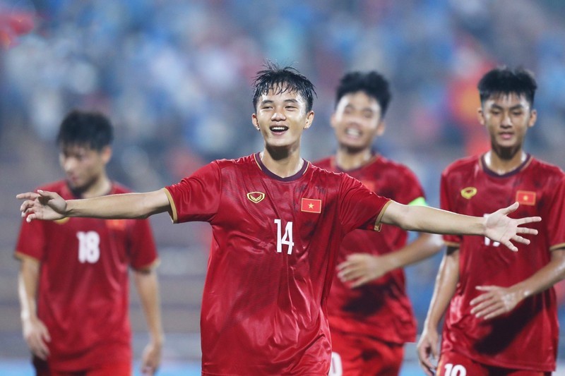Сборная U17 Вьетнама выиграла все три матча в отборочном раунде Чемпионата Азии U17 2023 года. Фото: Зюи Дык