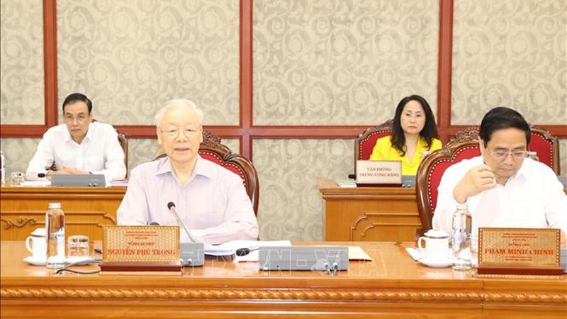 Генеральный секретарь ЦК КПВ Нгуен Фу Чонг председательствует на заседании. Фото: ВИА