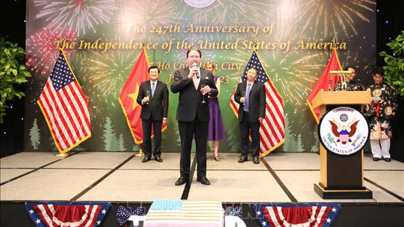 Церемония празднования Национального праздника США, состоявшаяся 23 июня в г. Хошимине. Фото: ВИА