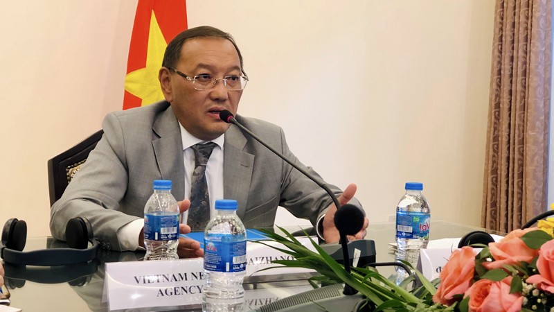Посол Казахстана во Вьетнаме Ерлан Байжанов. Фото: dangcongsan.vn