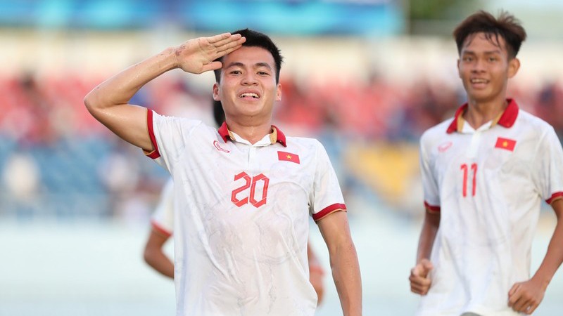 Вьетнамские футболисты празднуют гол. Фото: WS