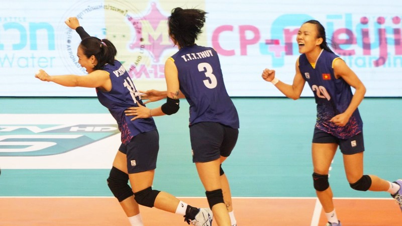 Женская сборная Вьетнама по волейболу обыграла команду Южной Кореи со счетом 3:2. Фото: HT