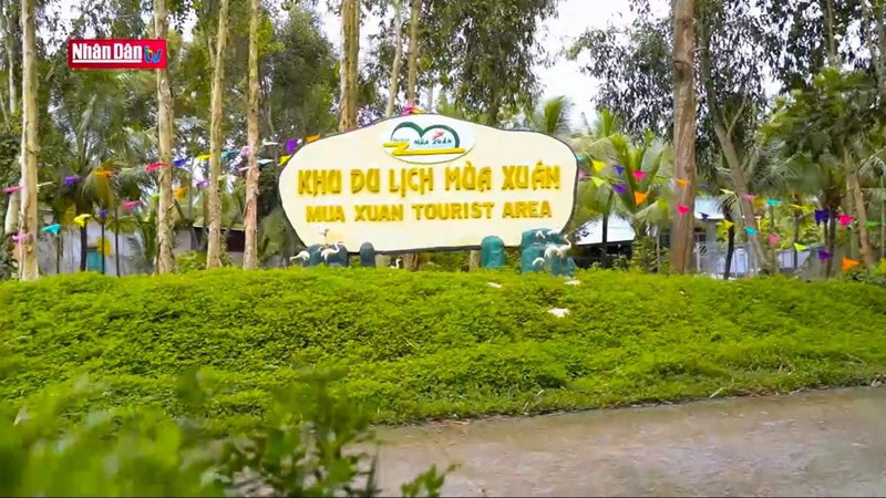 Туристическая зона «Весна» находится в общине Танфыокхынг уезда Фунгхиеп провинции Хаужанг.