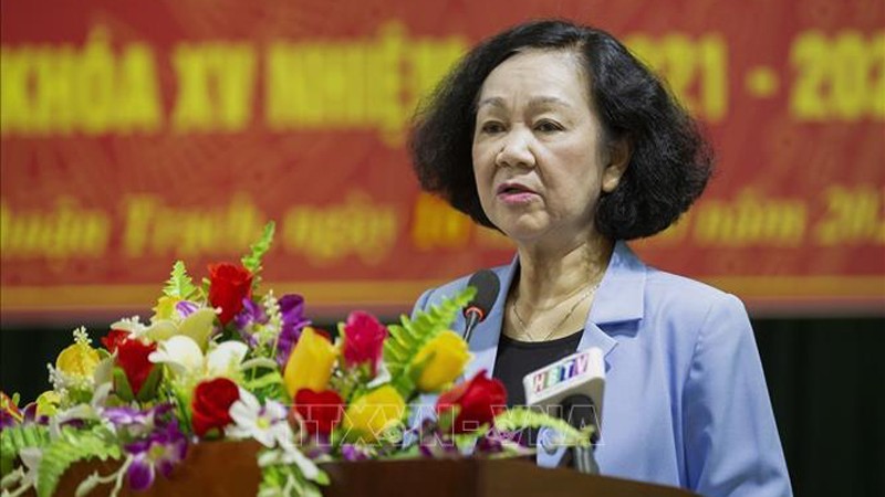 Постоянный член Секретариата ЦК КПВ Чыонг Тхи Май выступает на встрече. Фото: ВИА