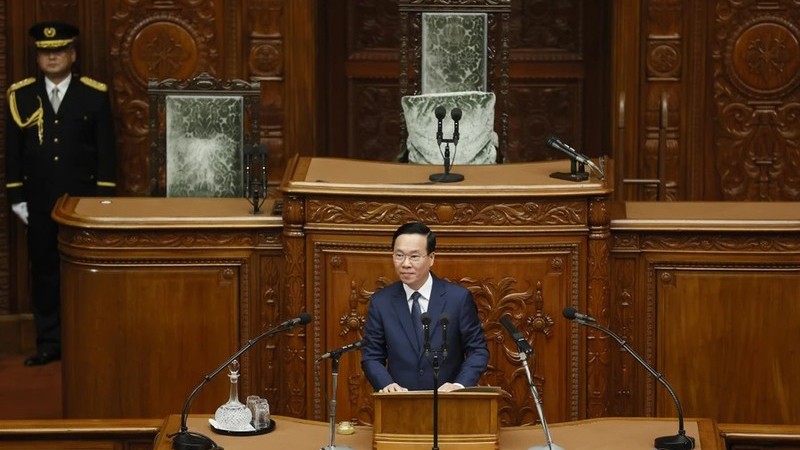 Президент Во Ван Тхыонг выступает в здании Парламента Японии. Фото: ВИА
