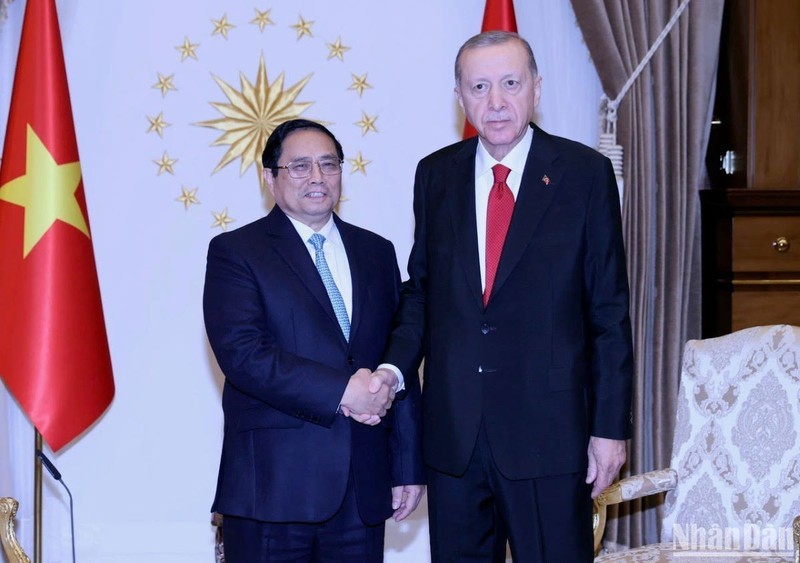 Премьер-министр Фам Минь Тьинь и Президент Турции Реджеп Тайип Эрдоган. Фото: Зыонг Жанг