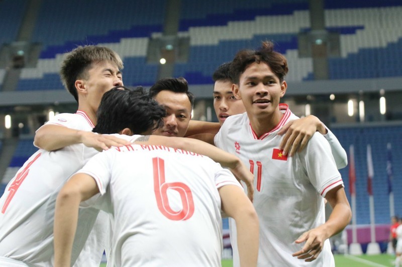 Ви Хао (номер 11) забил 2 гола в этом матче. Фото: Федерация футбола Вьетнама