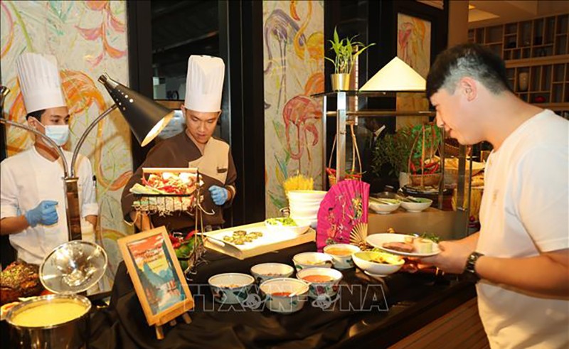 Вьетнамская кухня привлекает большое внимание в Сингапуре. Фото: ВИА