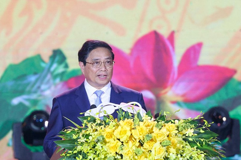 Премьер-министр Фам Минь Тьинь выступает на мероприятии. Фото: VGP
